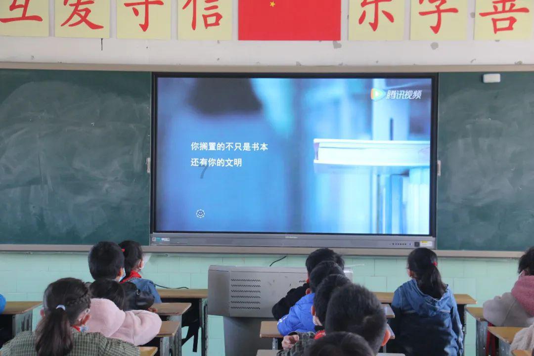 山西省委书记唐登杰，兼任山西省人大常委会主任