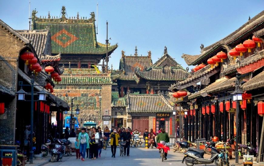 《大江大河3》:同样是出身底层的女孩,任遐迩比冯欣欣聪明太多了